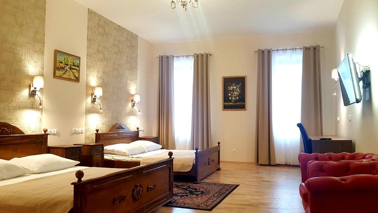 טארנאו Euro Aparthotel מראה חיצוני תמונה