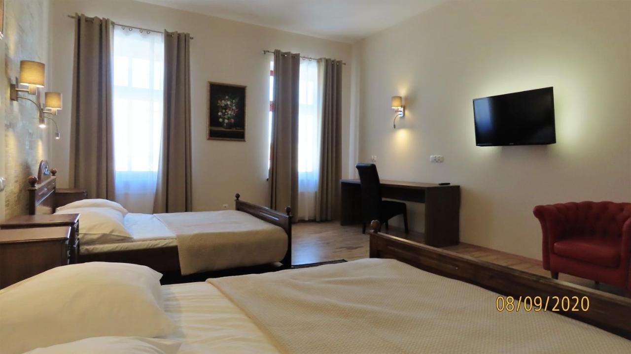 טארנאו Euro Aparthotel מראה חיצוני תמונה