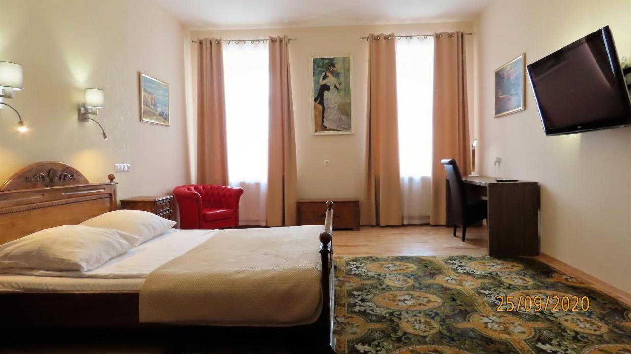 טארנאו Euro Aparthotel מראה חיצוני תמונה