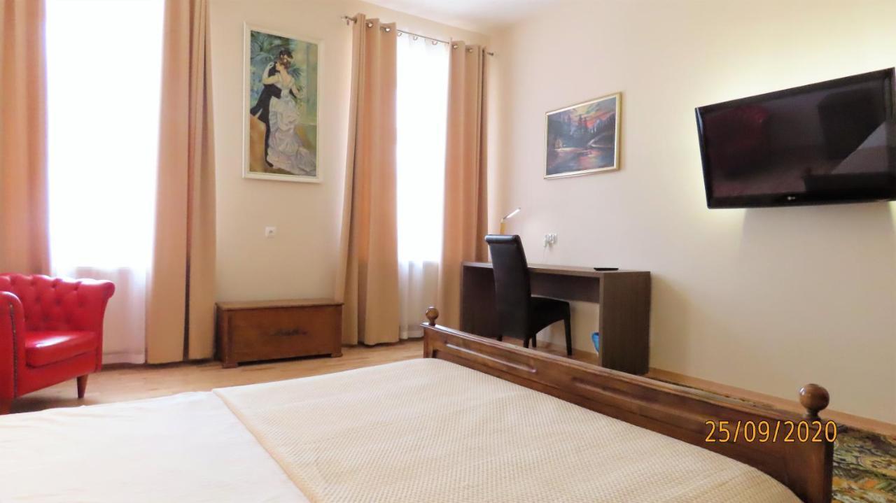 טארנאו Euro Aparthotel מראה חיצוני תמונה